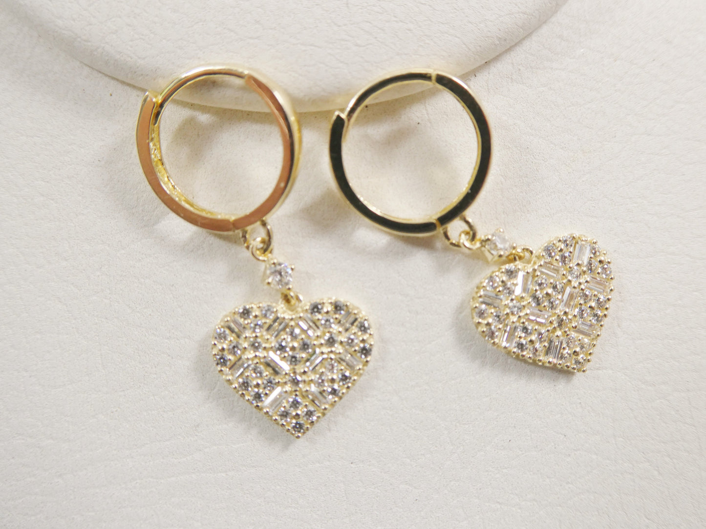real 10k solid yellow gold dangle heart baguette setting hoop huggie earrings