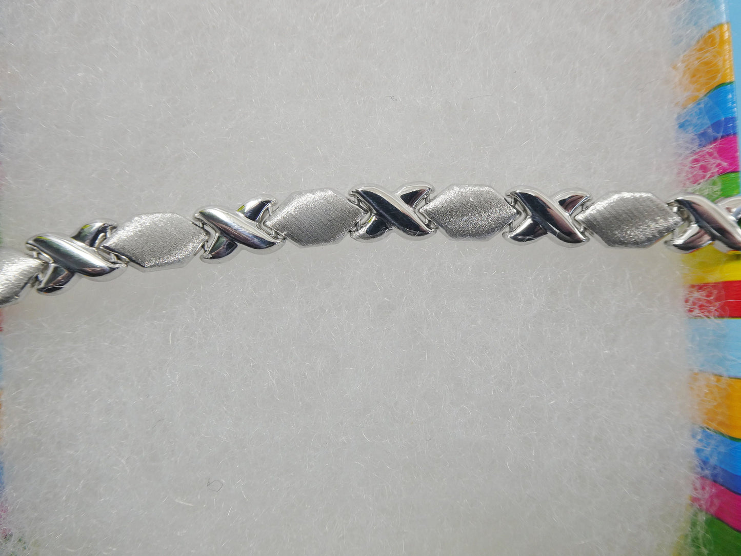 6.5 inch xoxo satin stampato bracelet 14k white gold color finish over real 925 sterling silver