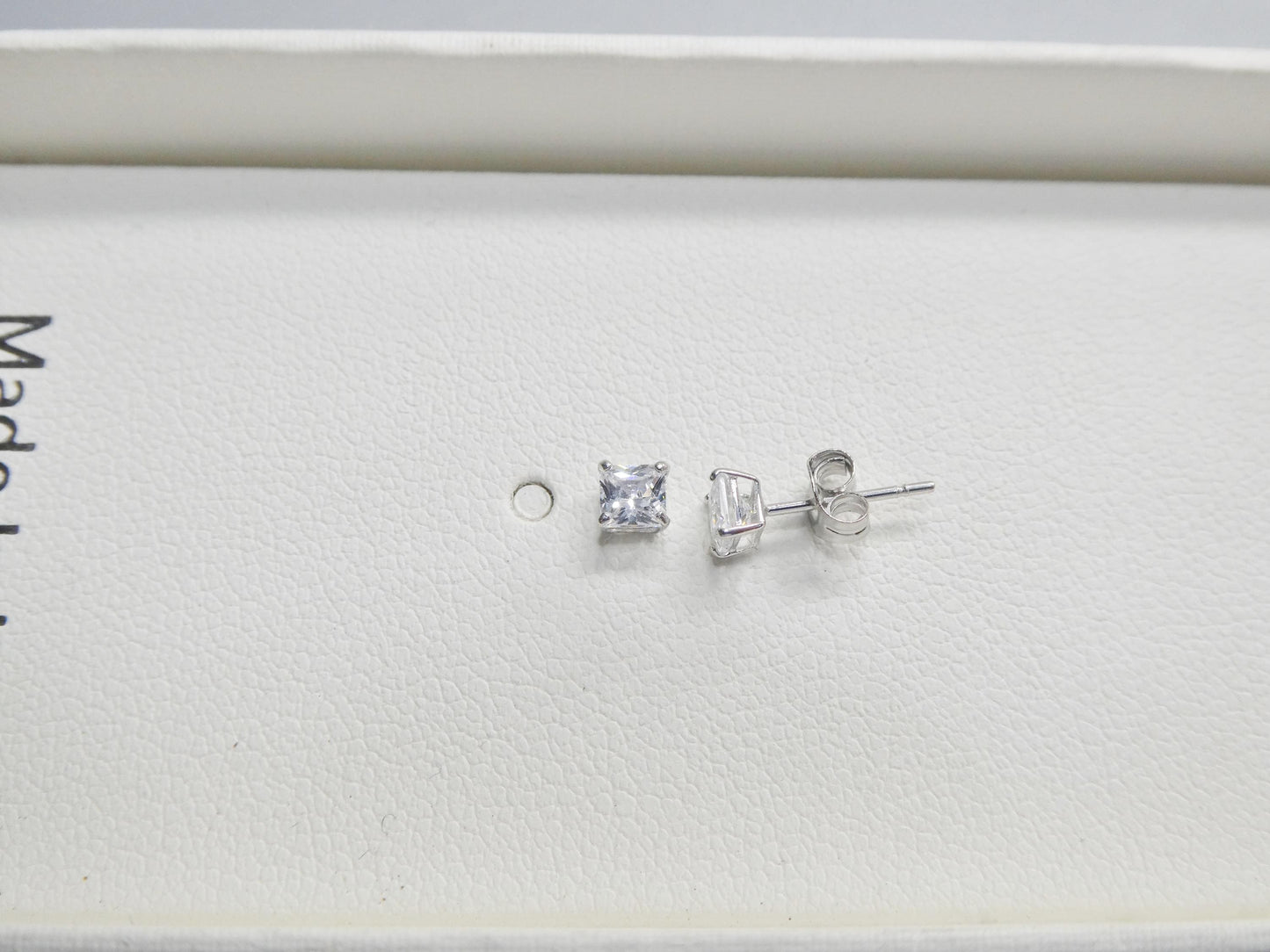 10k real yellow gold /white gold basket square stud push post earrings