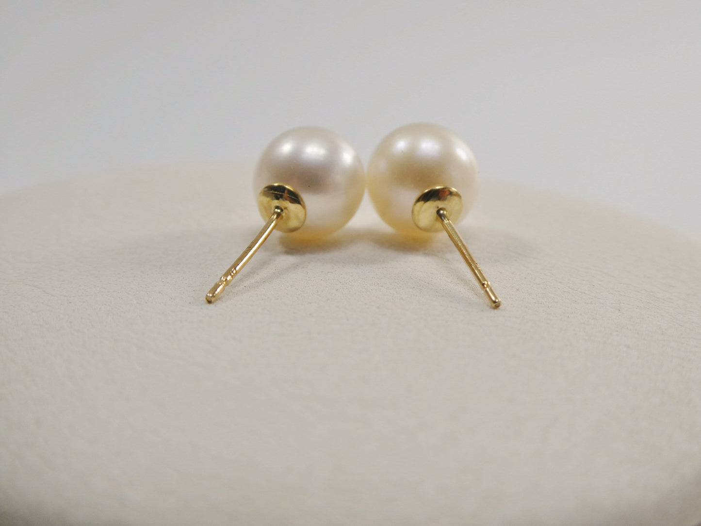 real 10k solid yellow gold original pearl push post stud earrings
