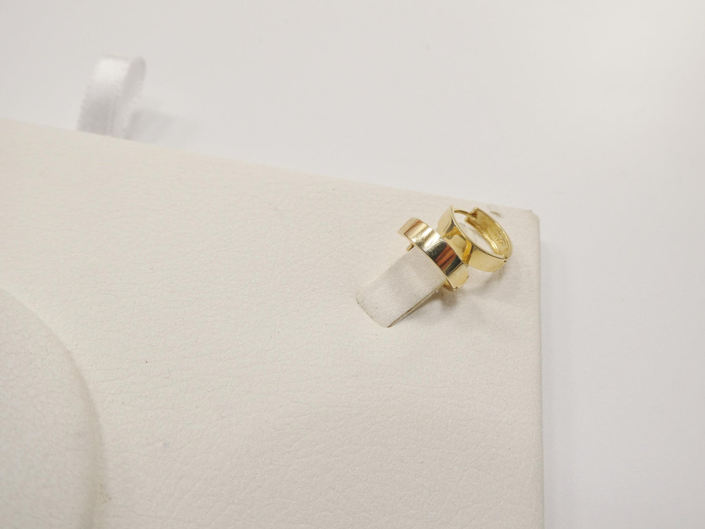 real 10k solid yellow gold high polish plain hoop huggie earrings