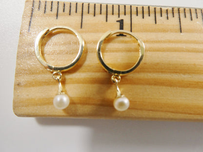 Real 10k Solid Yellow Gold Dangling Cultured Freshwater Pearl Plain Hoop Huggie Earrings
