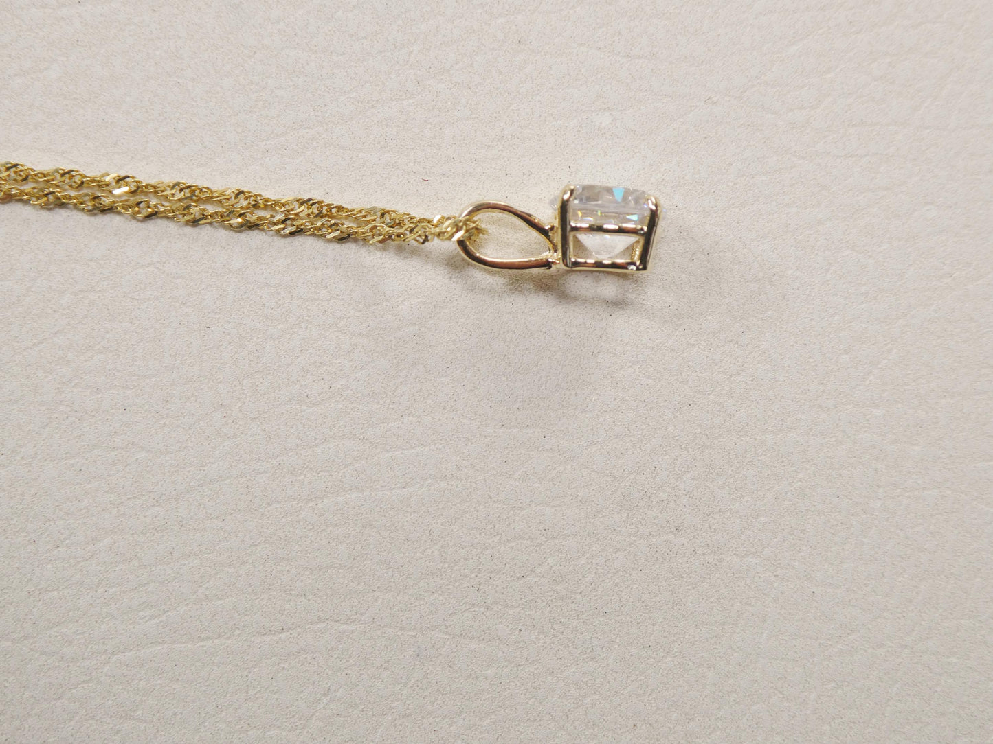 10k real solid yellow gold 16 inch chain and round stone solitaire pendent set