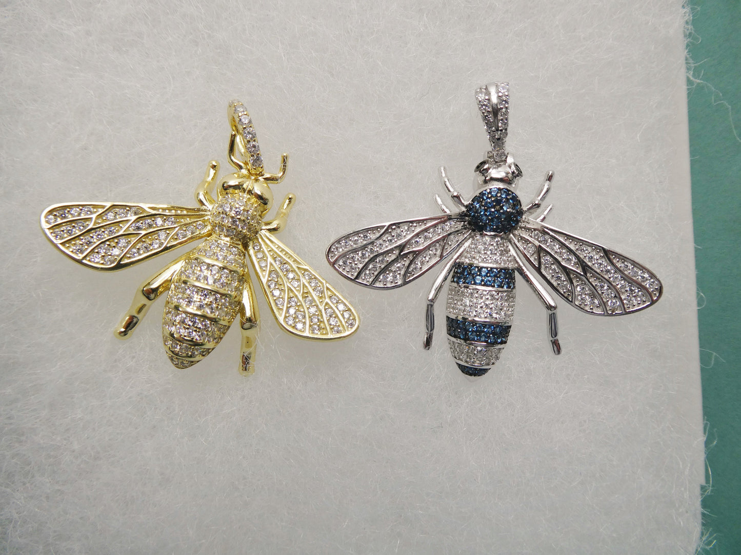 real solid 925 sterling silver large honey bee pendent