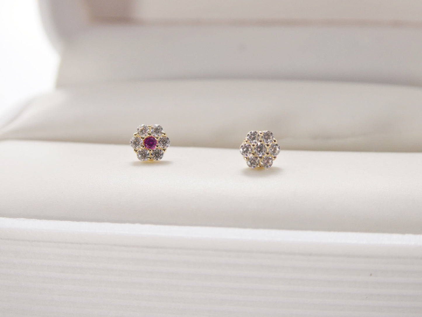 14k real solid yellow gold round flower stud nose ring