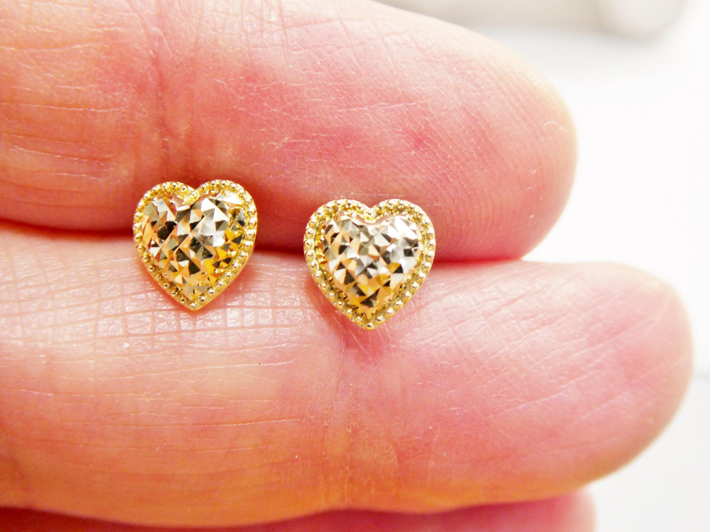 10k real solid yellow gold design heart push back earrings
