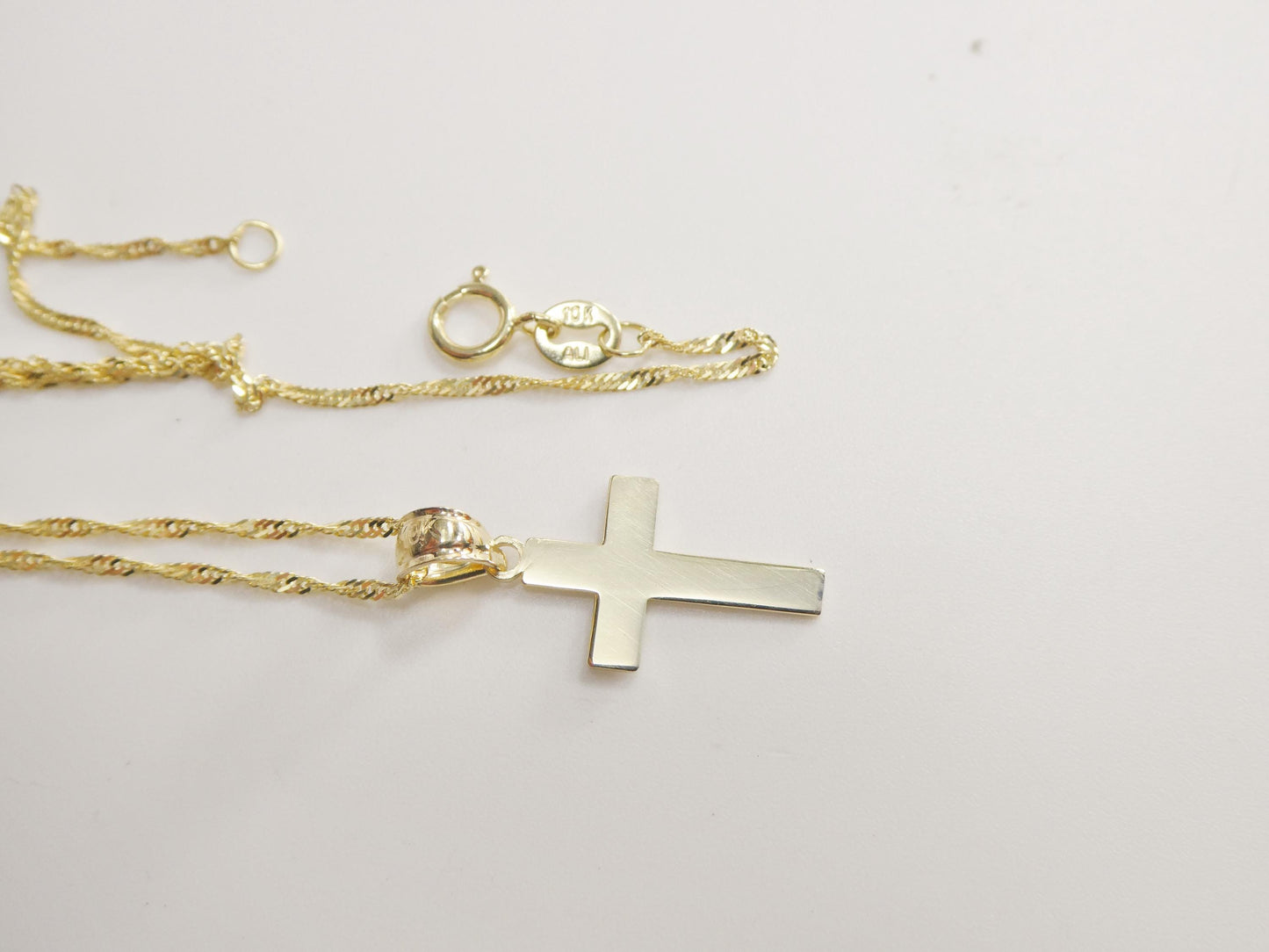 10k Yellow Gold Singapore Chain & Cross Pendant Necklace: 16 inch