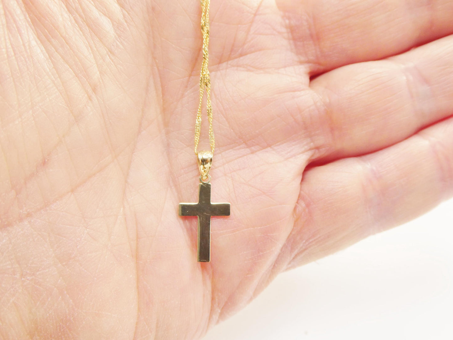 10k Yellow Gold Singapore Chain & Cross Pendant Necklace: 16 inch