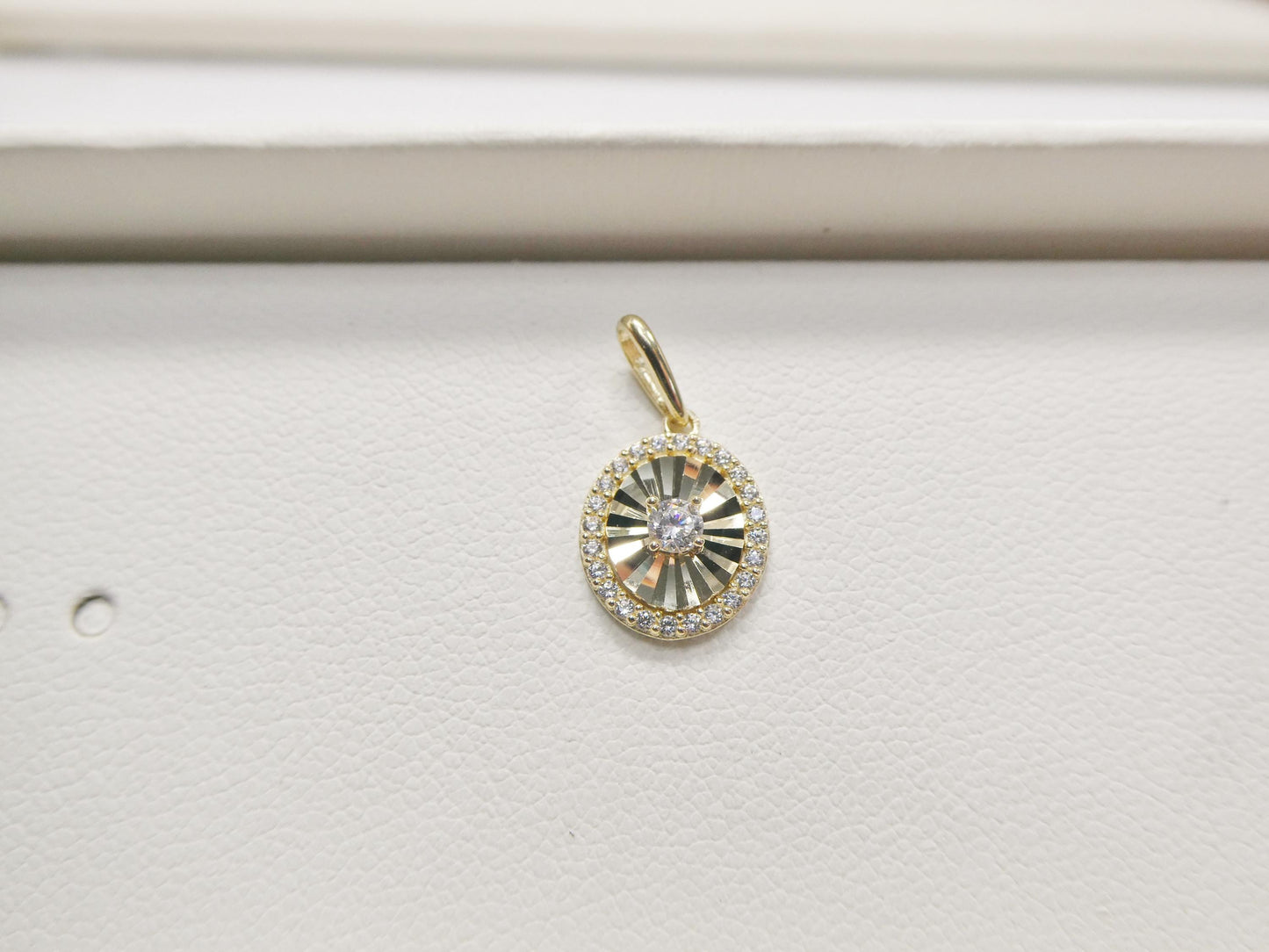 10k Yellow Gold Figaro Chain Necklace with Sun Pendant