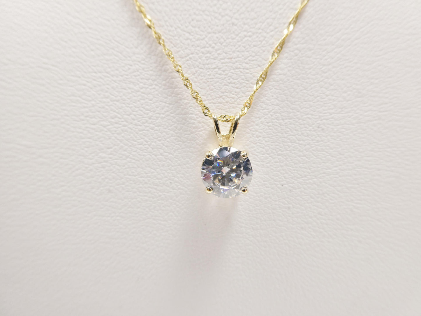 10k real solid yellow gold 16 inch chain and round stone solitaire pendent set