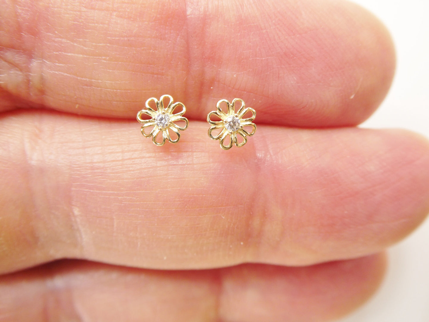 10k real solid yellow gold small flower push back earrings