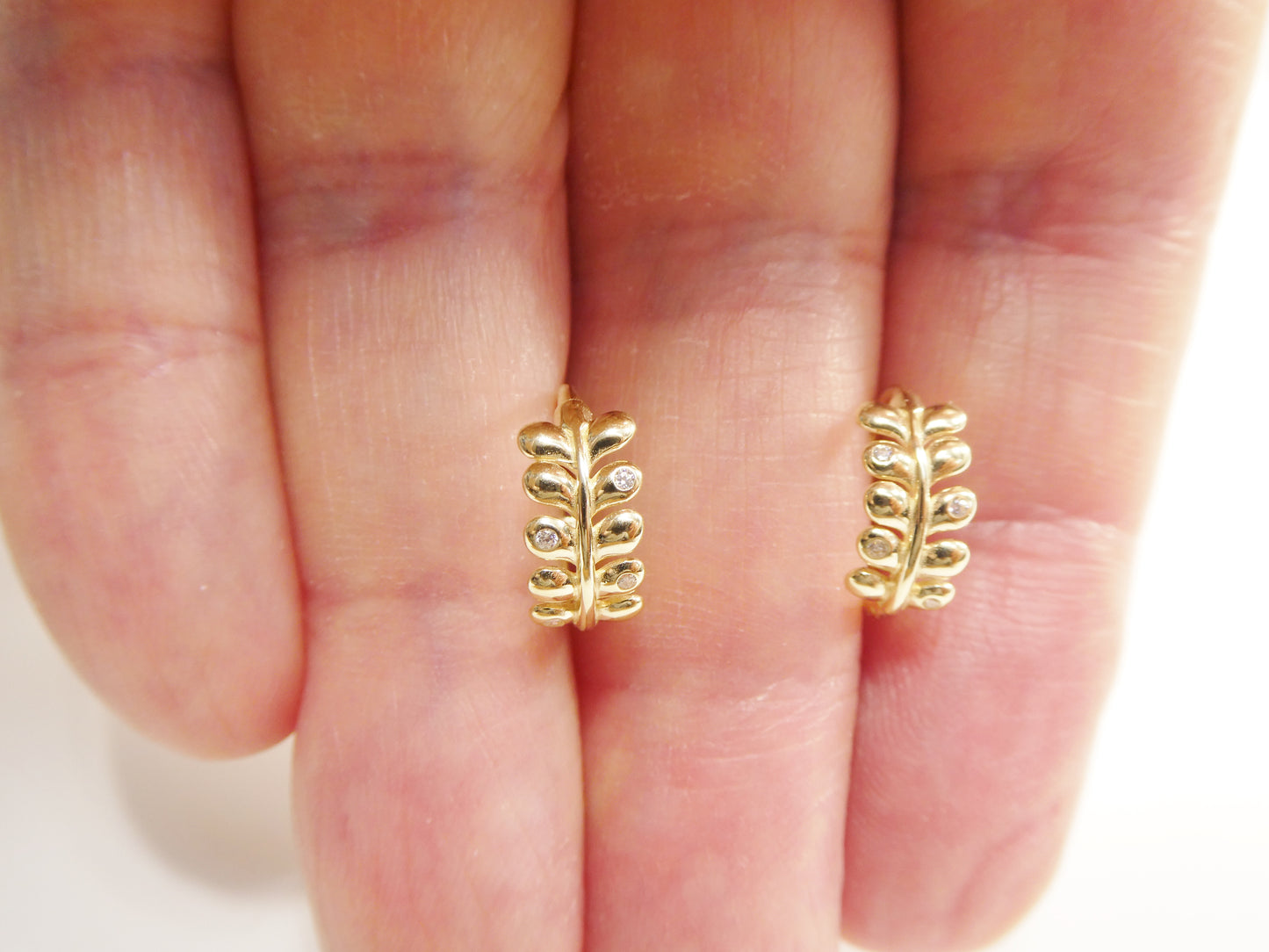 Real 10k Solid Yellow Gold Fancy Hoop Huggies Leaf Earrings