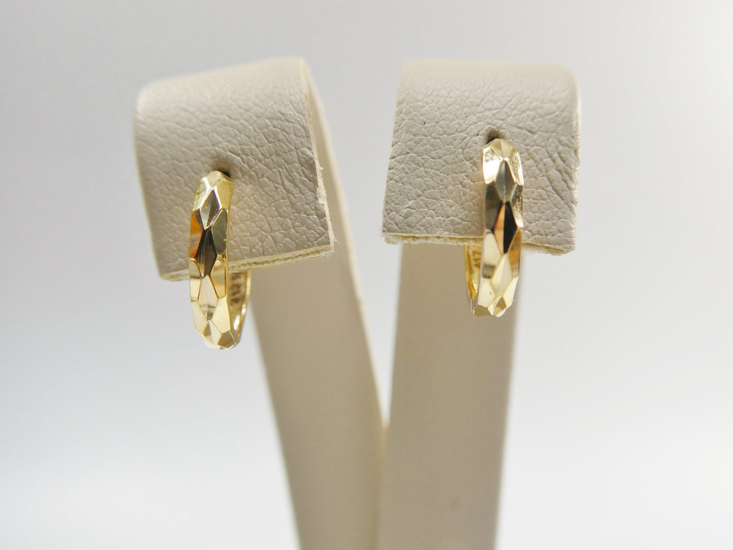 real 10k solid yellow gold diamond cut 12mm hoop huggie earring
