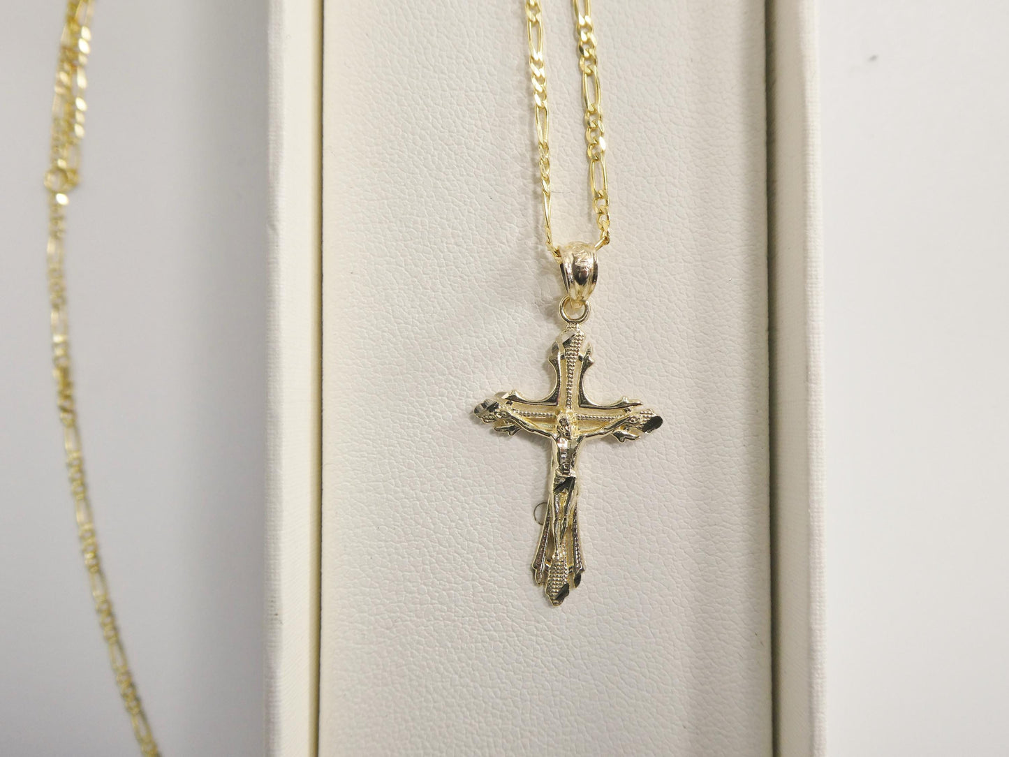 10k Yellow Gold solid figaro Chain & Cross Pendant Necklace: 16 inch