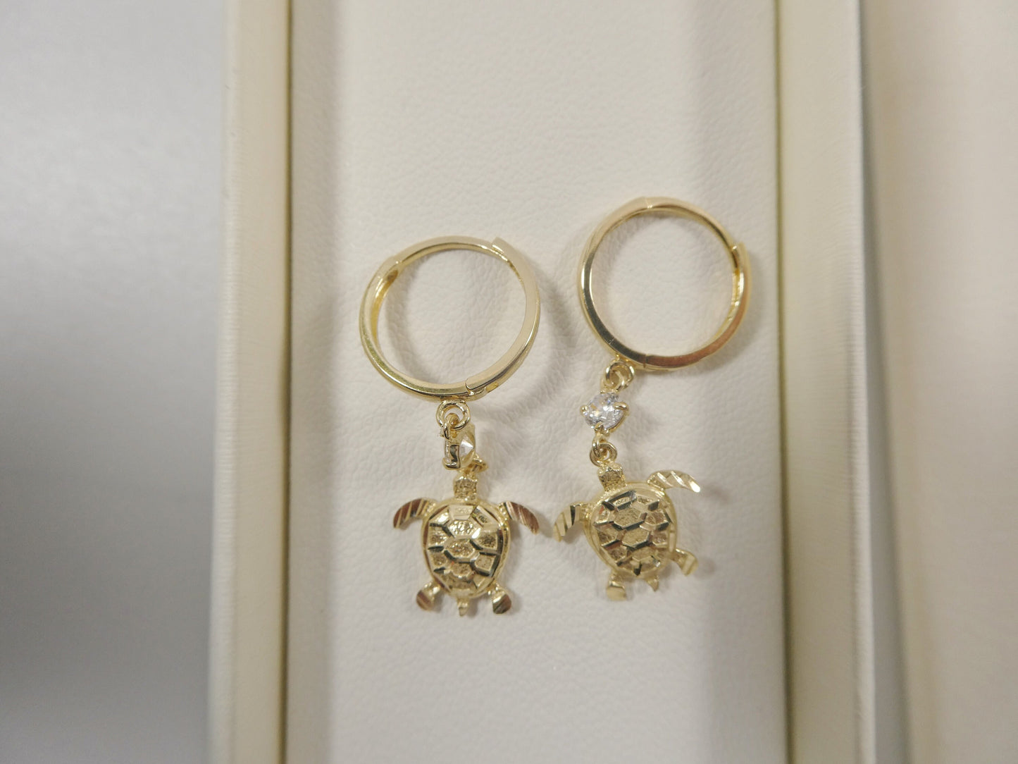 10k real yellow gold turtle dangle plain huggie earring