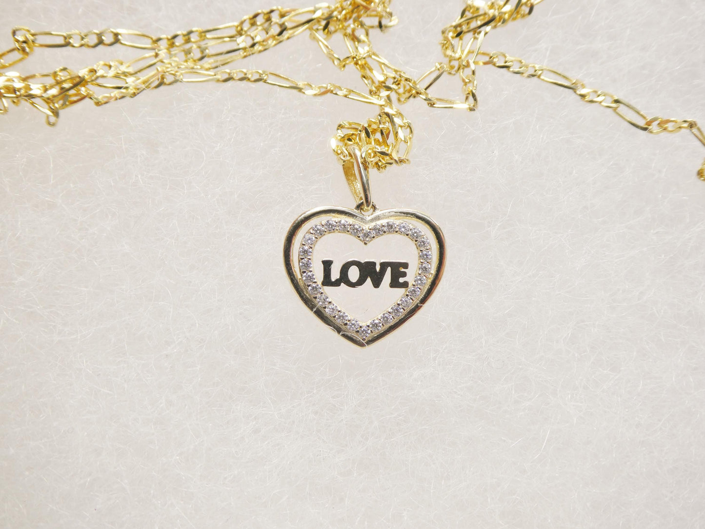 10k real solid yellow gold 18 inch solid figaro chain and love heart pendent