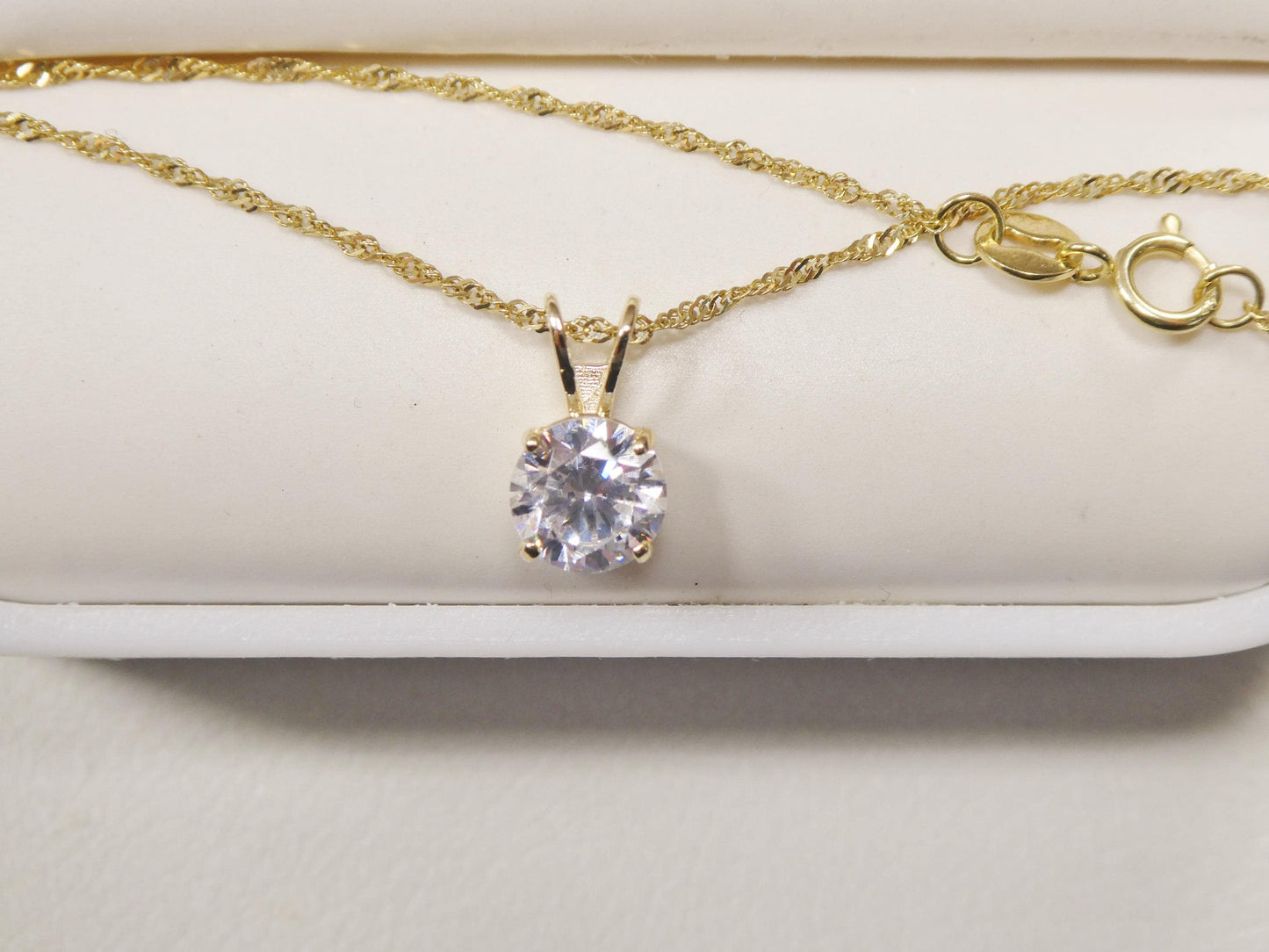 10k real solid yellow gold 16 inch chain and round stone solitaire pendent set