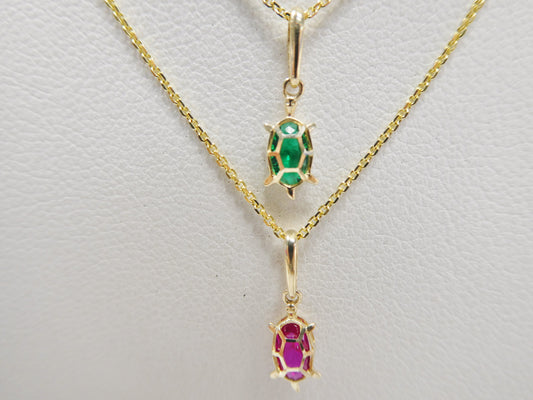 14k real solid yellow gold tiny color stone turtle pendent and cable necklace