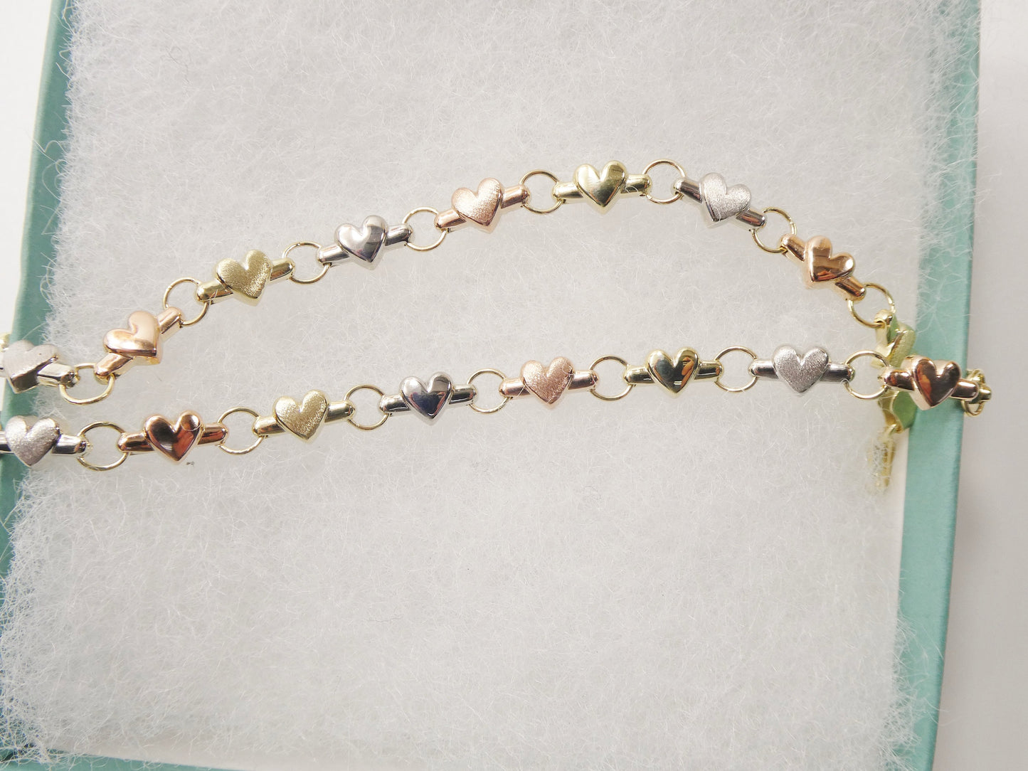 10k Solid Gold Heart Bracelet: Tri Color XO Chain