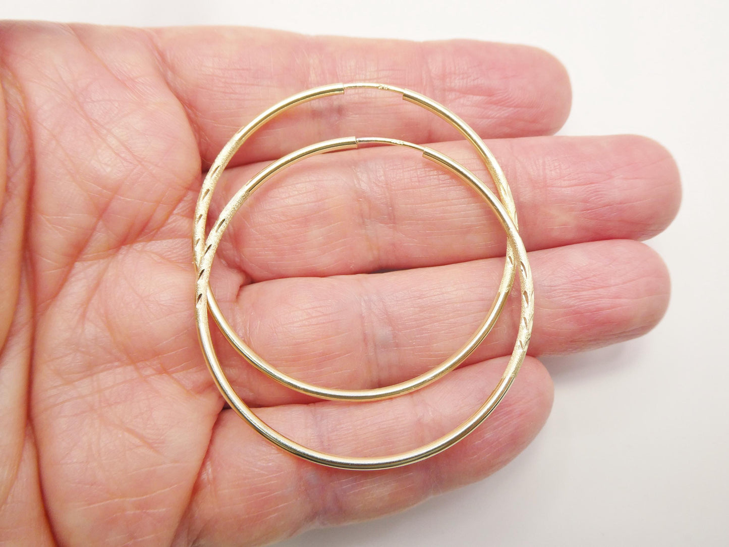 10k real solid yellow gold 2mm tube diamond cut endless hoop earrings