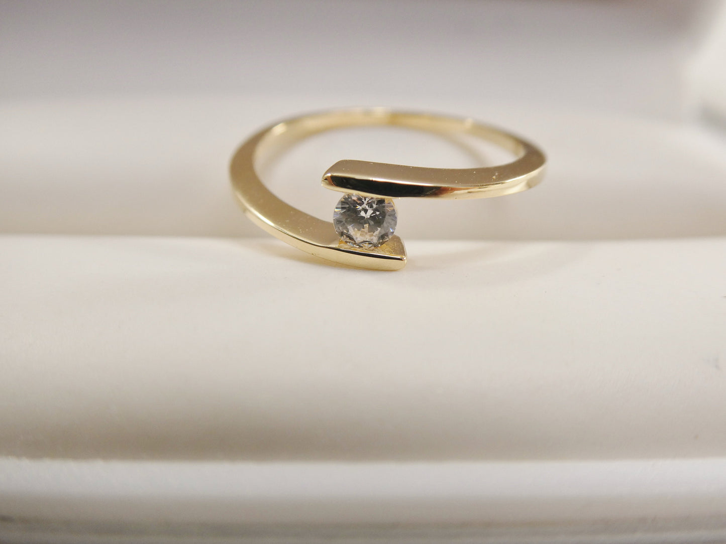 real 14k solid yellow gold women's classic micro pave setting pinky ring