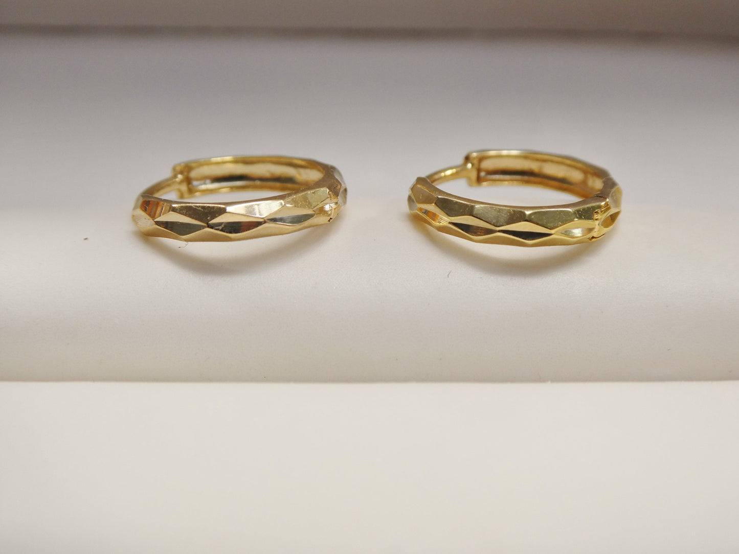 real 10k solid yellow gold diamond cut 12mm hoop huggie earring