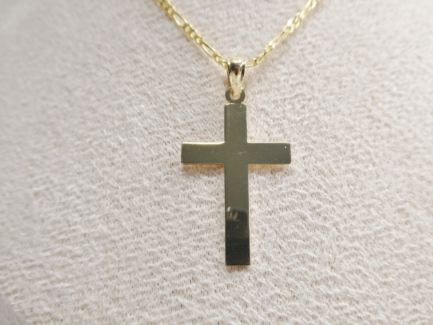 10k Yellow Gold solid figaro Chain & Cross Pendant Necklace: 16 inch