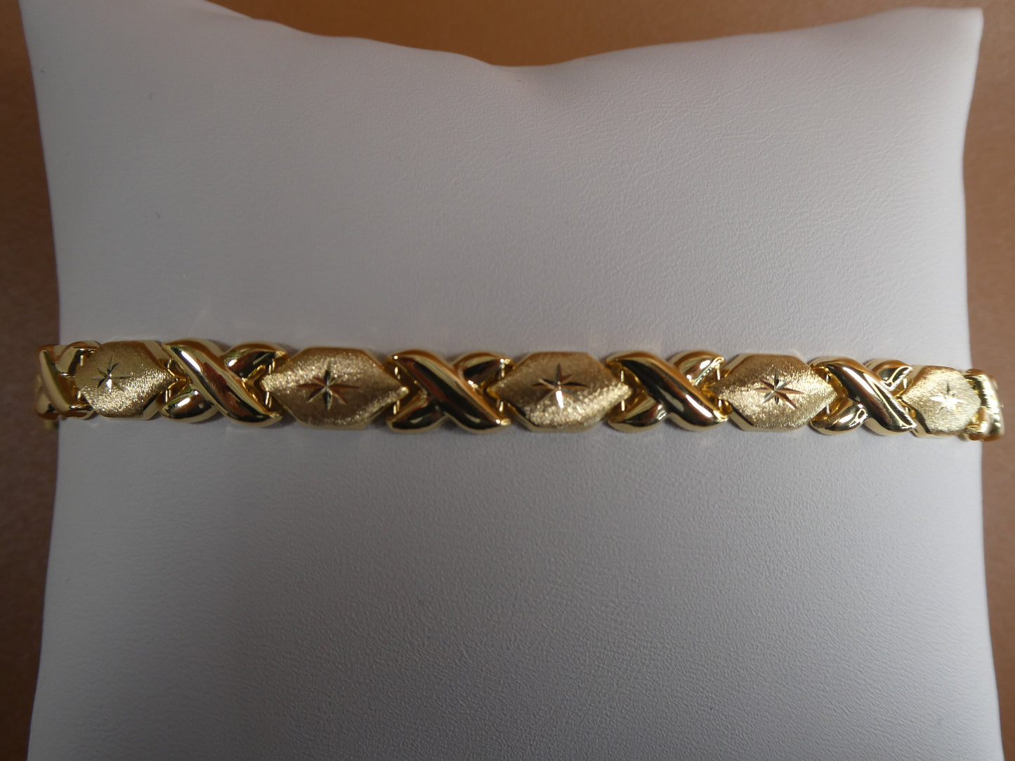 6.5 inch 7 inch xoxo stampato bracelet all yellow tone 14k yellow gold color finish over real 925 sterling silver