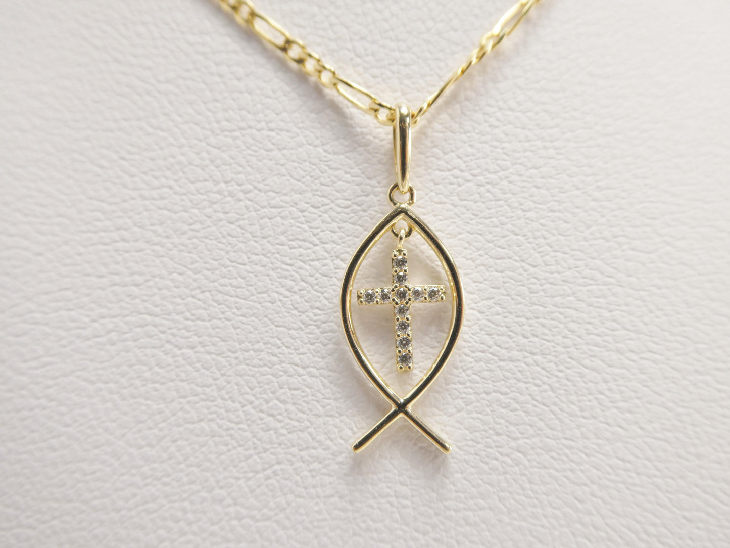 10k Yellow Gold Figaro Chain & Fish Cross Pendant Necklace - 18 Inch