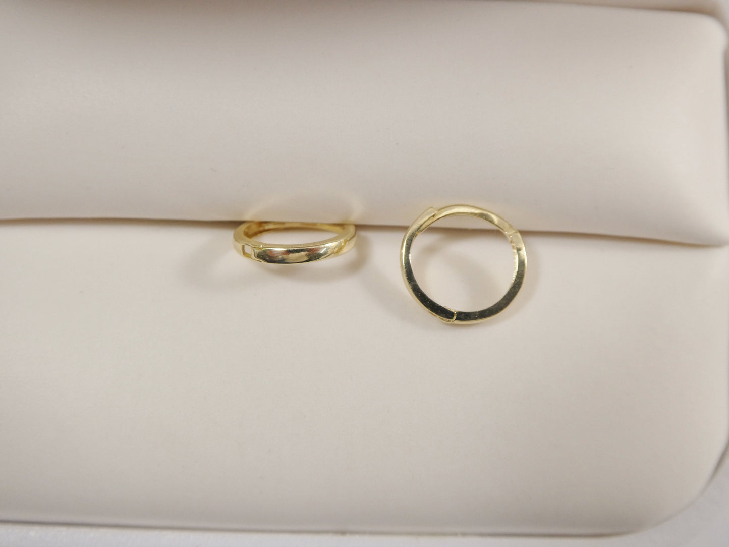 real 10k solid yellow gold tiny simple 9mm hoop huggie earrings