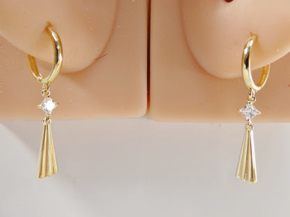 Real 10k Solid Yellow Gold Teardrop Hoop Huggie Earrings