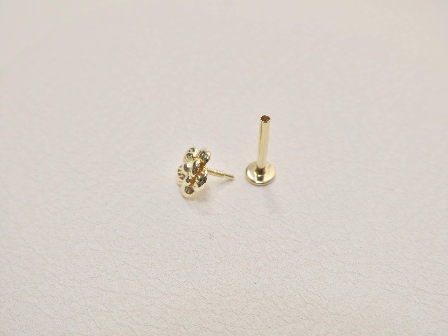 14k real solid yellow gold cartilage flower body ring piercing