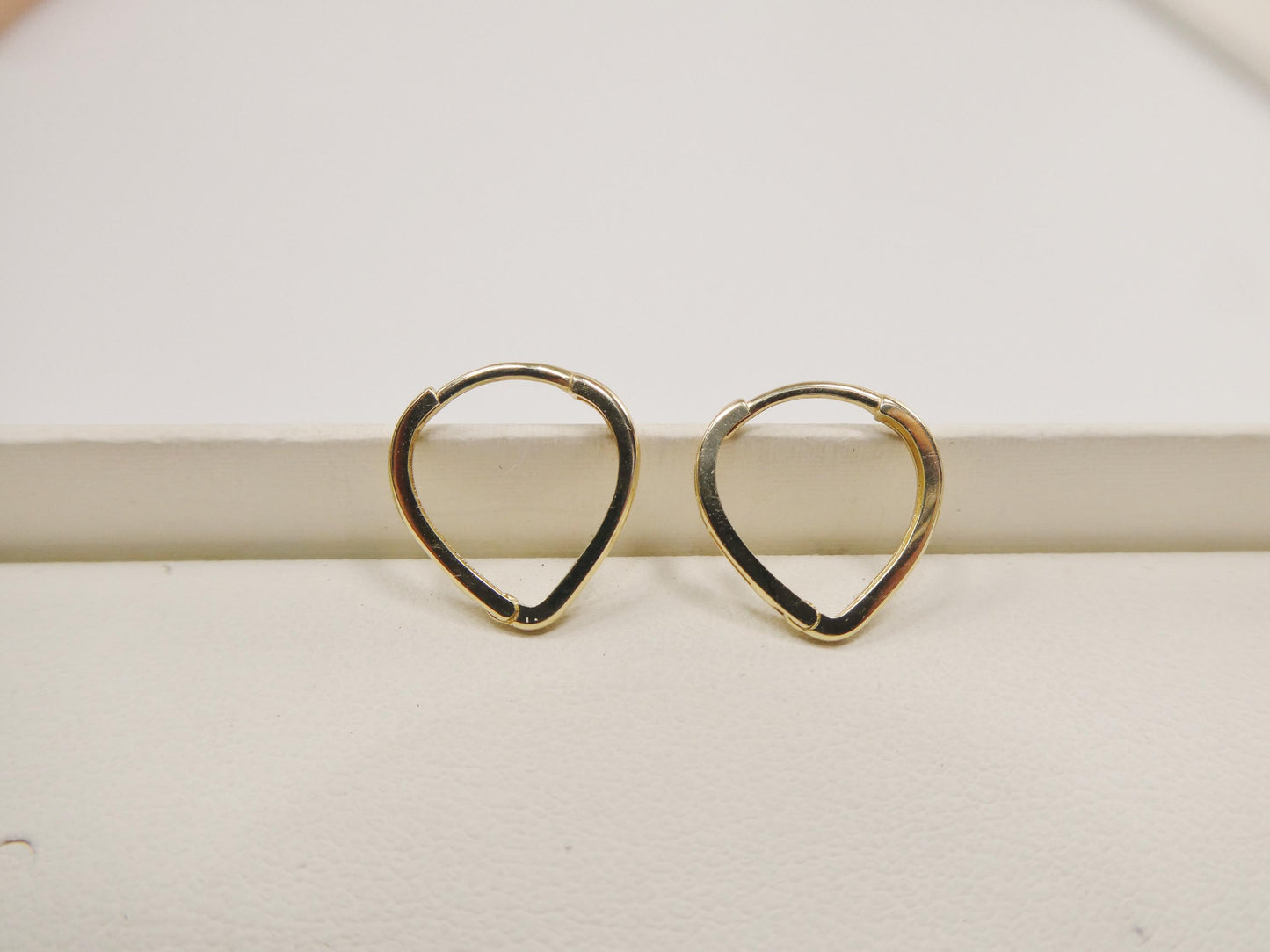 real 10k solid yellow gold plain heart hoop huggie earrings