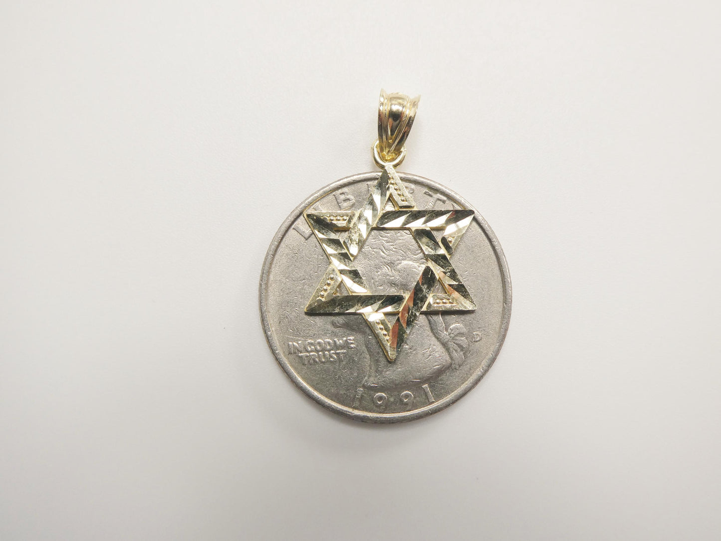 10k Yellow Gold Star of David Pendant Necklace: 18 inch Figaro Chain