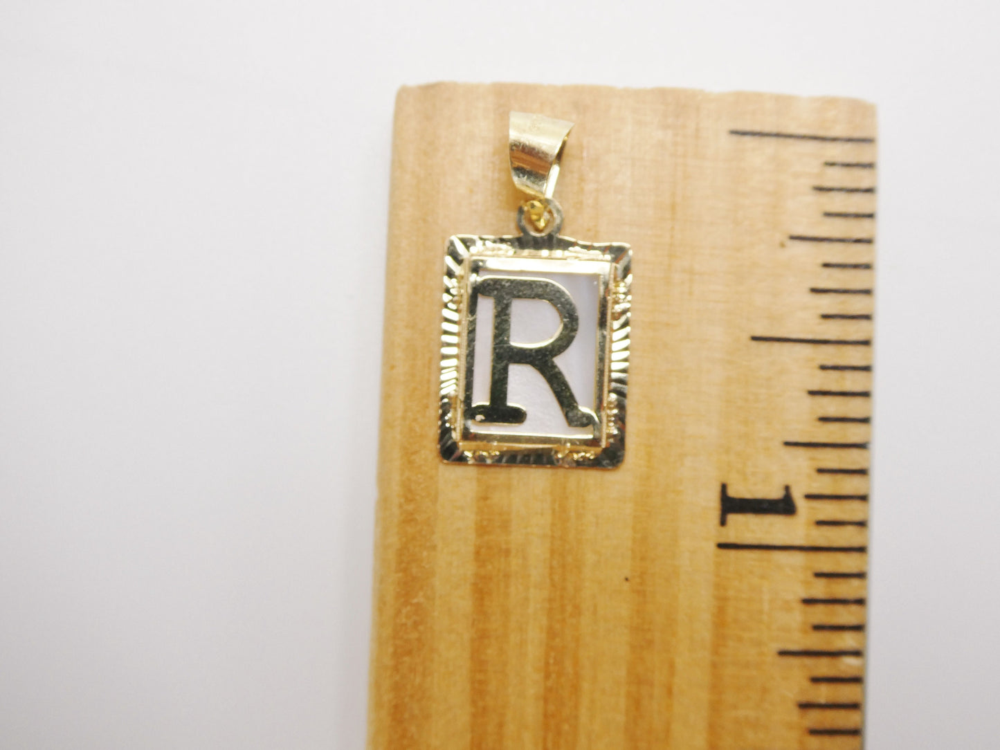10k real solid yellow gold mother of pearl initial alphabet pendent charm