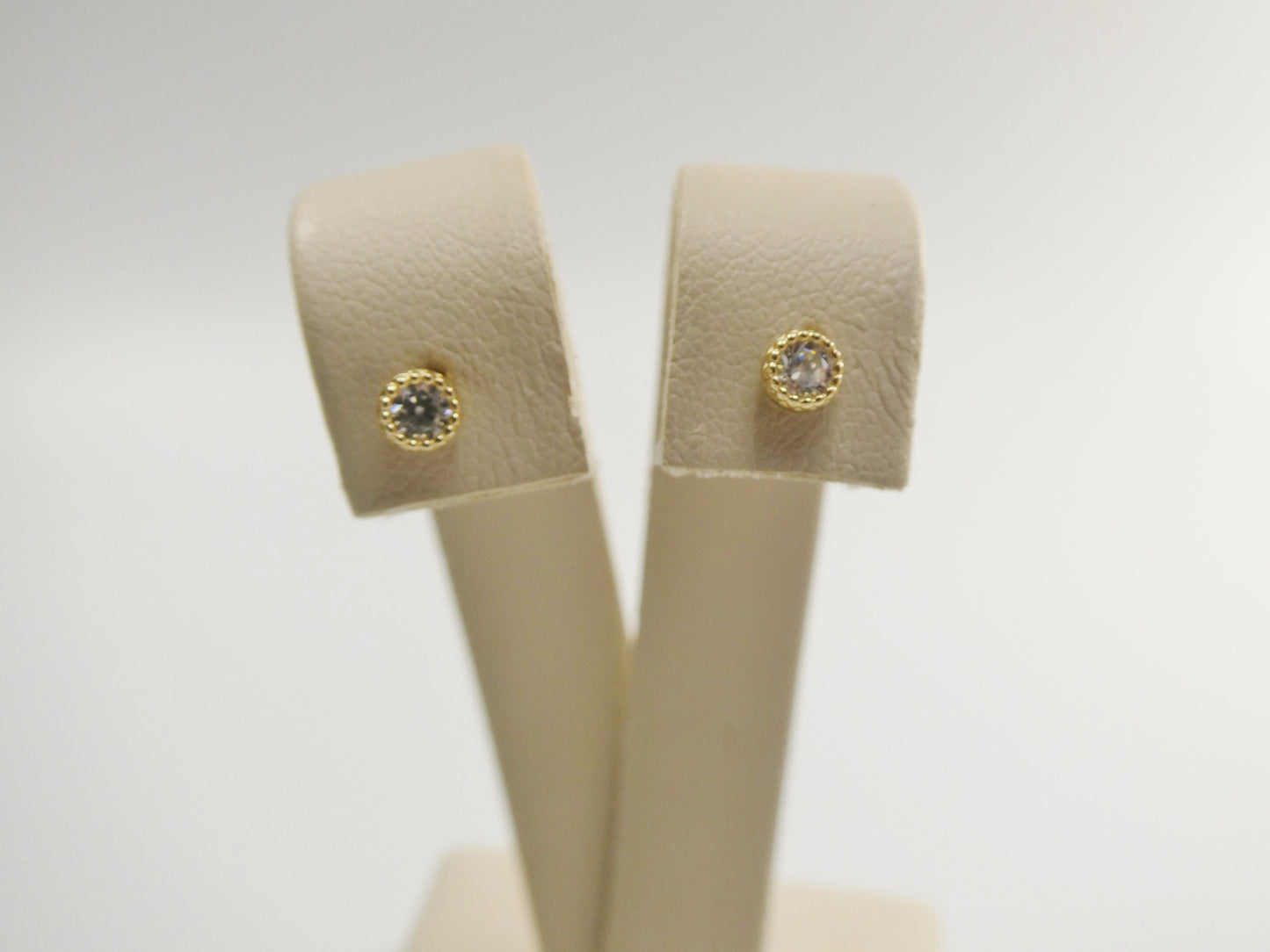 real 10k solid yellow gold push post 3mm stone small stud earrings