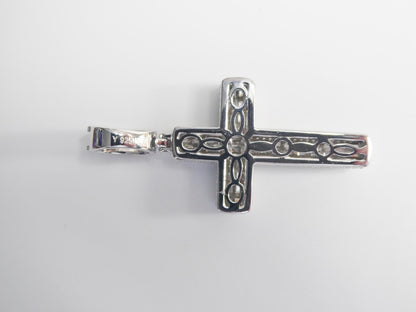 Real 925 Sterling Silver 22 Inch Flat Chain and Moissanite Cross Pendent Charm