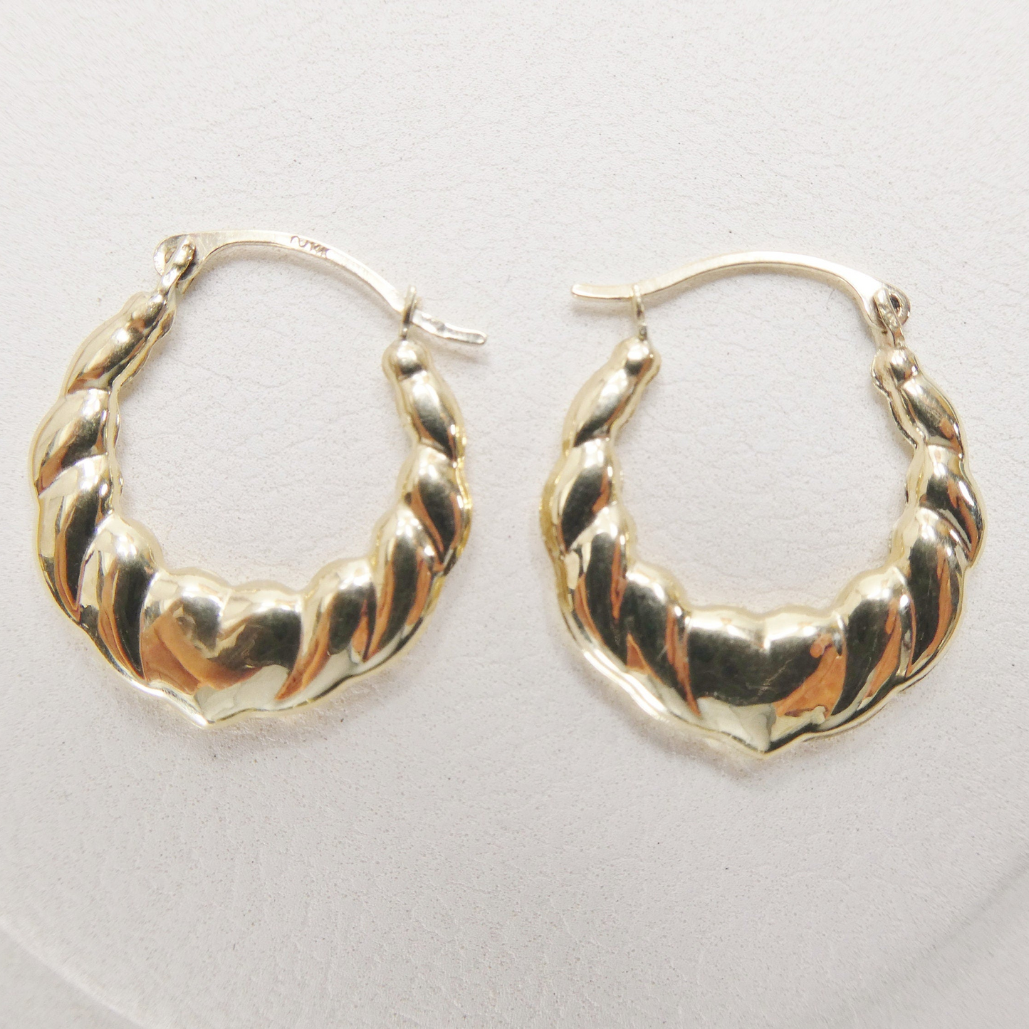 14k Real Solid Yellow Gold Small Heart Hoop Design Earrings