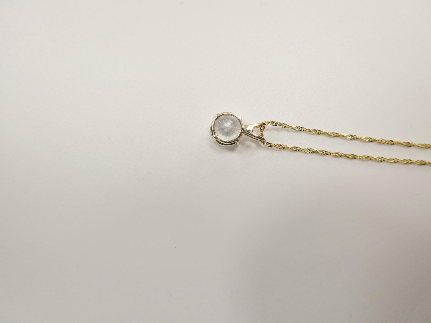 10k real solid yellow gold 16 inch chain and round stone solitaire pendent set