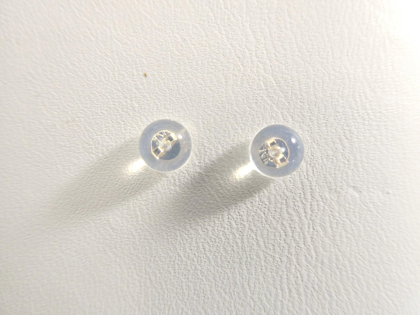 14k yellow gold silicon backing