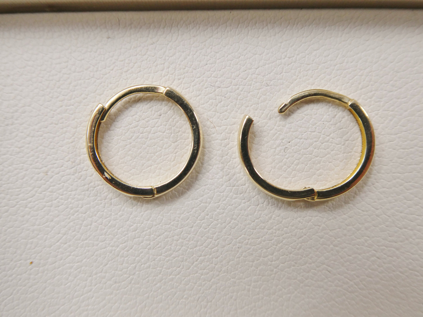real 10k solid yellow gold 12mm plain hoop huggie earrings