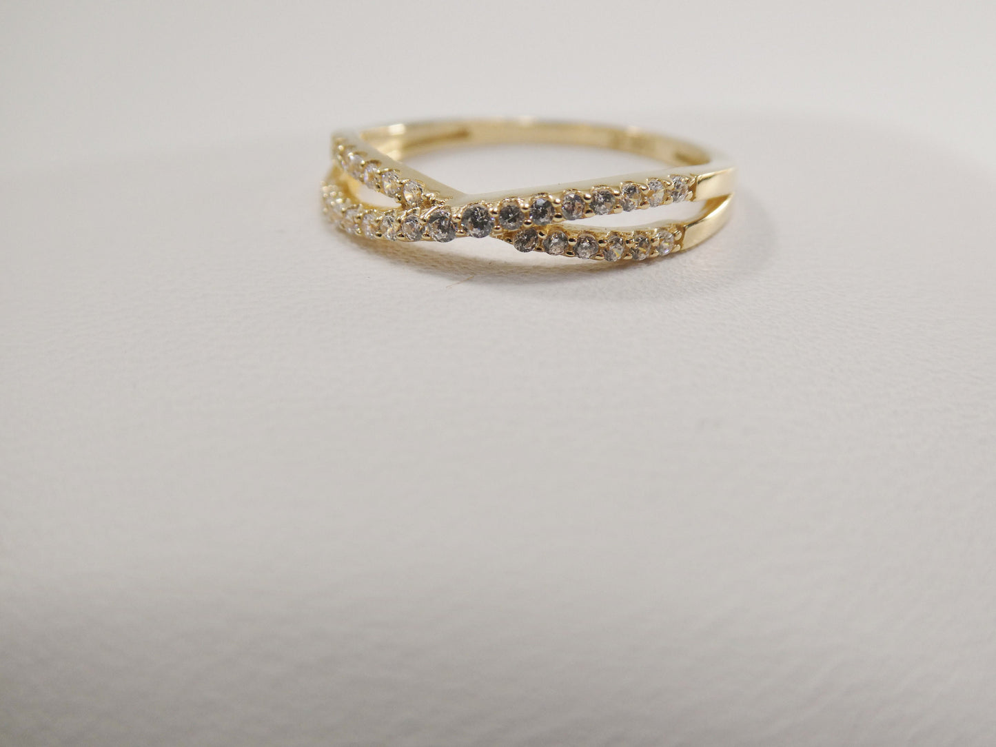 real 10k solid yellow gold women's classic micro pave setting twist ring