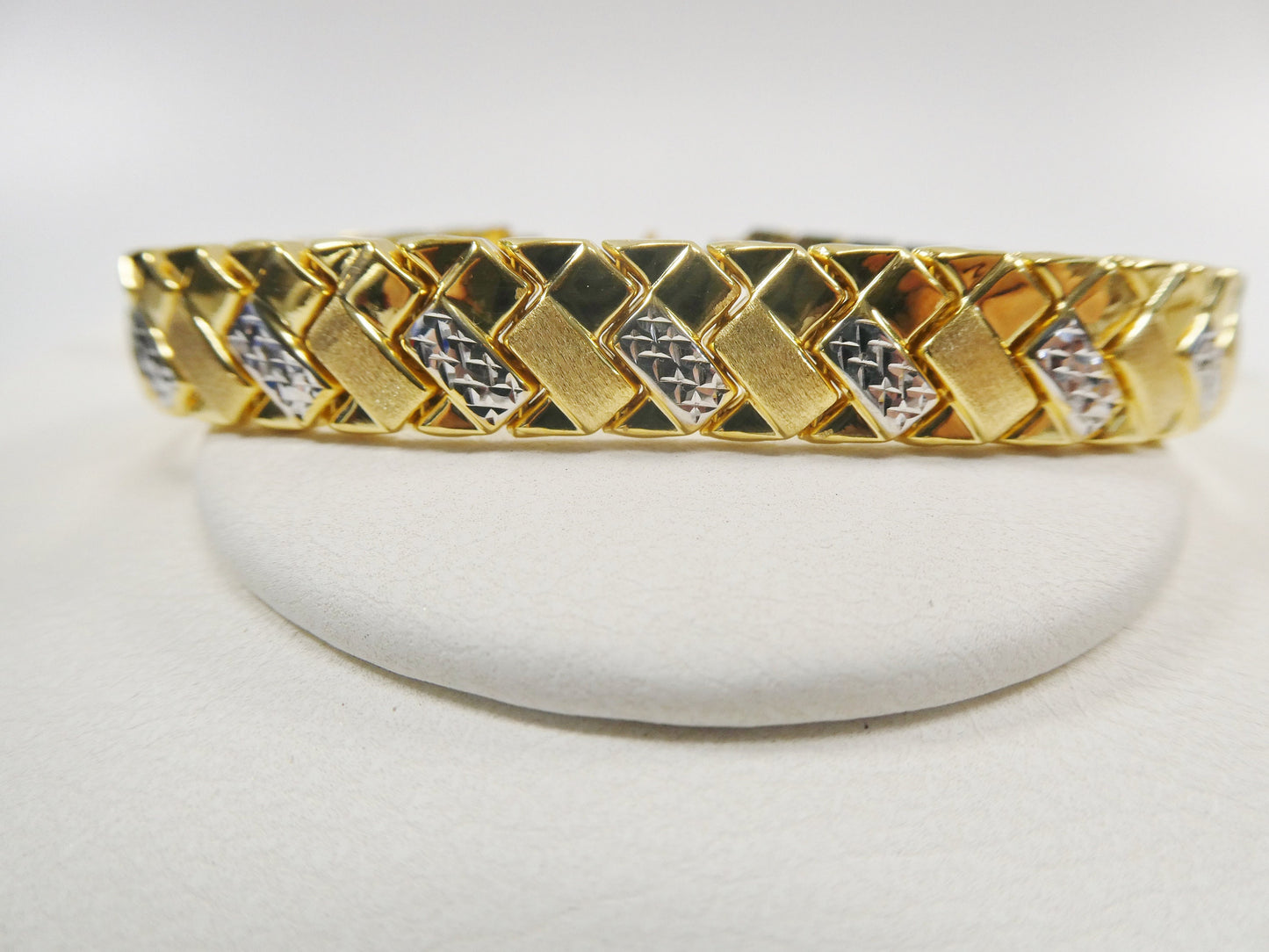 14k Gold Finish Sterling Silver Basket Bracelet (10mm)