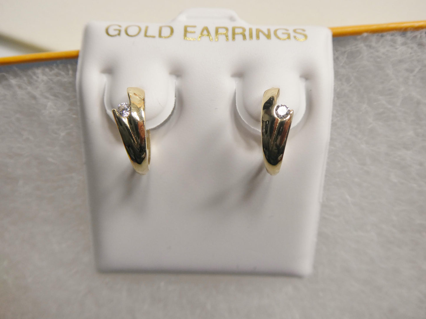 real 10k solid yellow gold fancy hoop huggies earrings