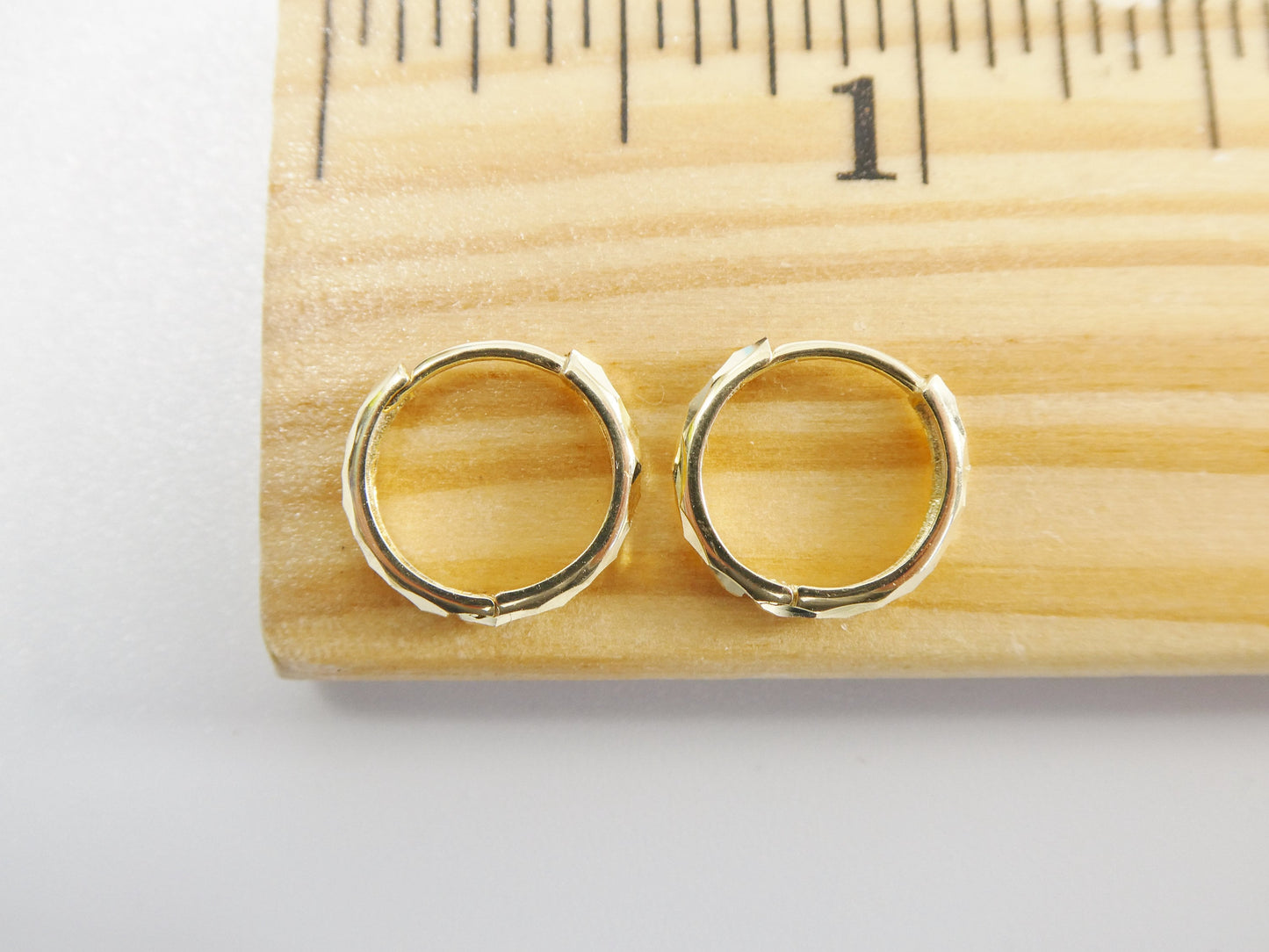 real 10k solid yellow gold 11.8mm laser cut hoop huggie earrings