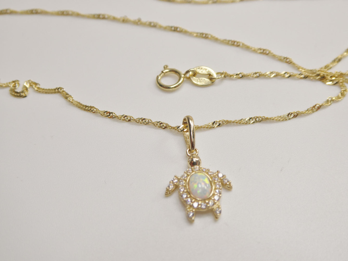 10k Yellow Gold Singapore Chain Necklace opal turtle Pendant