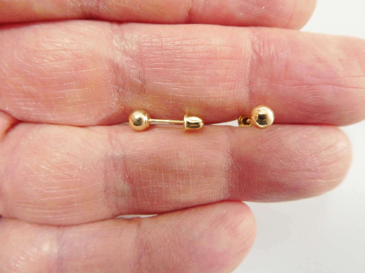 14k solid yellow gold 4mm screw post ball earrings