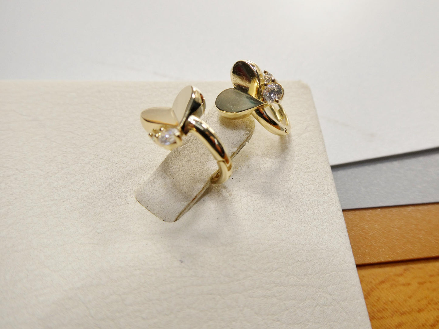 real 10k solid yellow gold designer heart hoop huggie earrings
