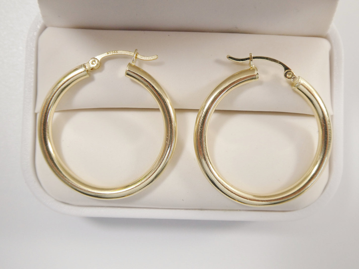 14K real solid yellow gold 30mm round hoop earrings snap closure high polish finish
