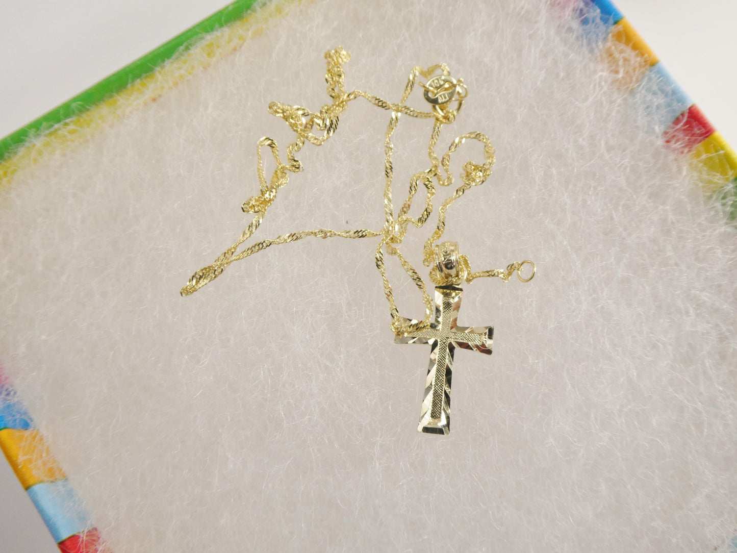 10k Yellow Gold Singapore Chain & Cross Pendant Necklace: 16 inch